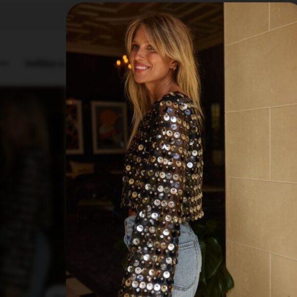 💟💜💟💜💟💜 ENDLESS ROSE Sequined Top 💟💜💟💜💟💜 - Picture 9 of 15